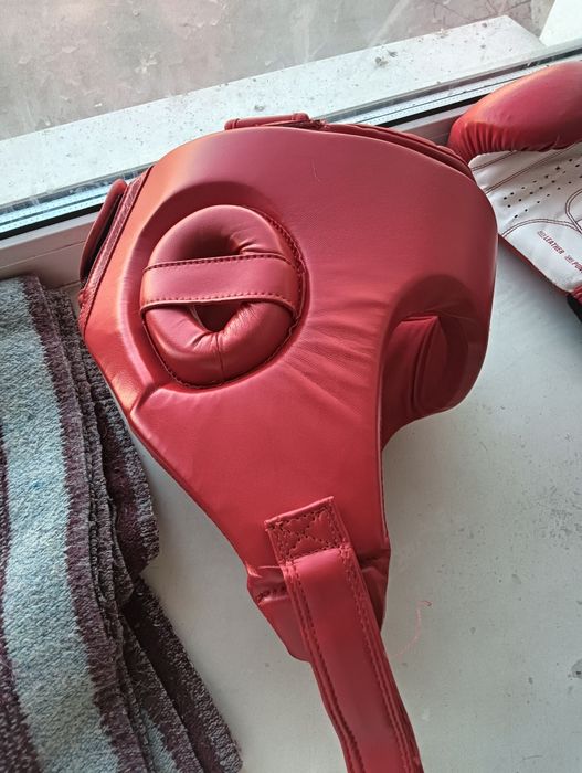 Шлем боксерский wesing