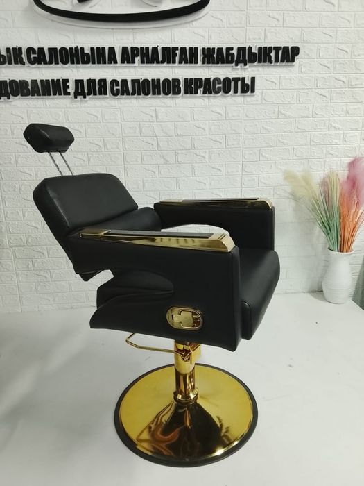 Барбершоп кресло