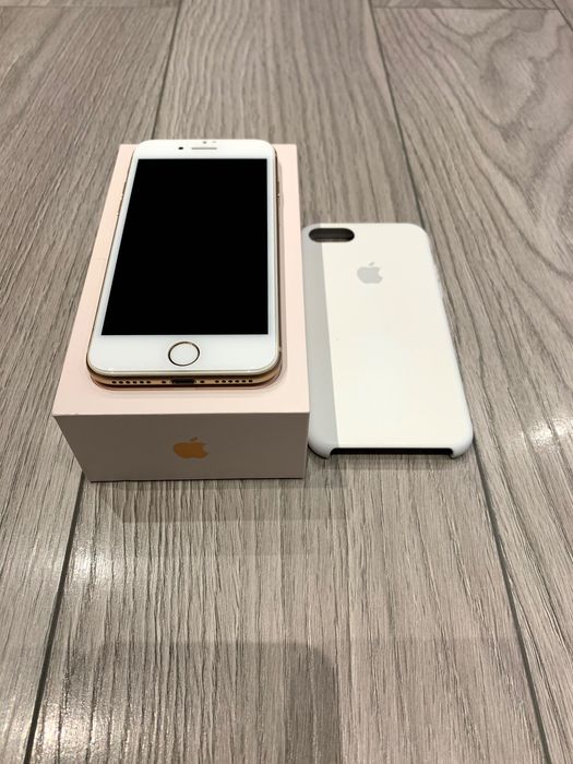 iPhone 8, Gold, 64GB
