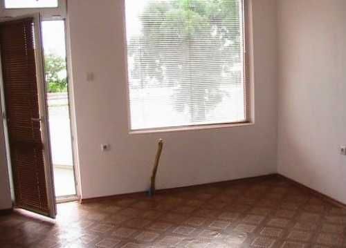 Дава се под наем Едностаен апартамент в Бургас, Изгрев - 54 кв.м за 150 € - Снимка #4