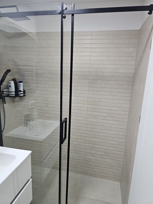 Inchiriez apartament 3 camere