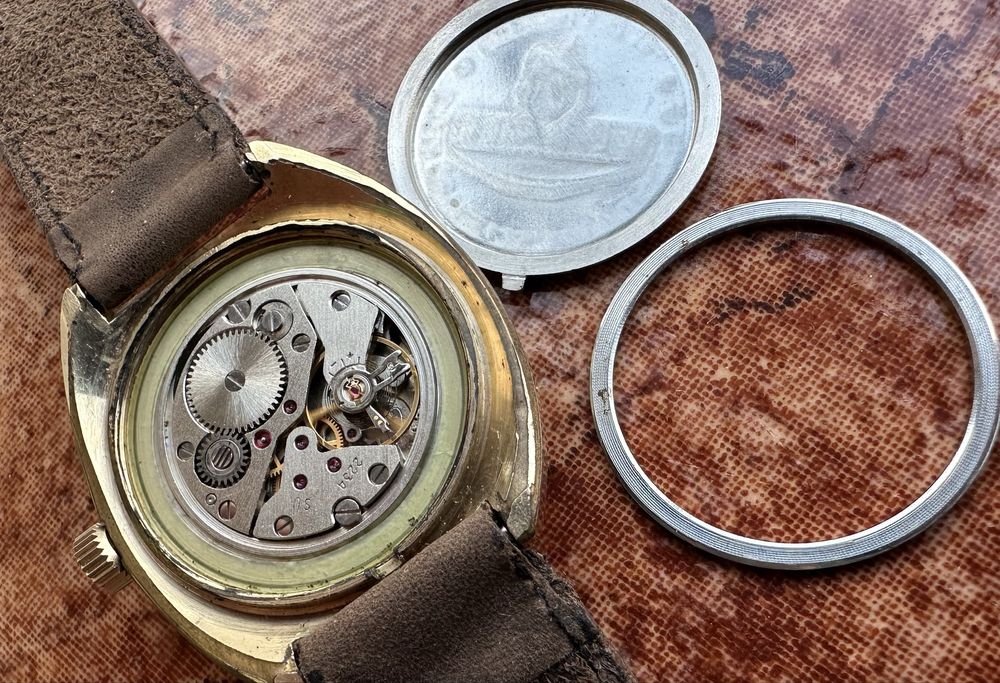 Сьветски механичен  позлатен часовник командирские заказ МО СССР