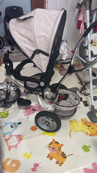 Продам велосипед с родительской ручкой