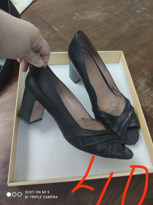 Продам женскую Обувь