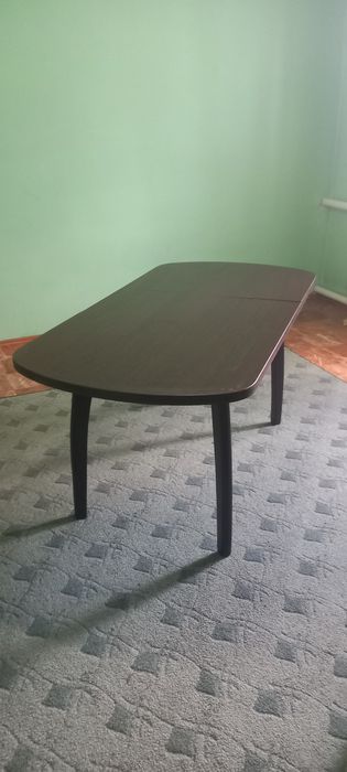 Продам стол обеденный раздвижной