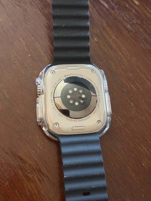 Apple Watch Ultra, КАТО НОВ 49mm, титаниево-керамичен корпус, сапфирено стъкло, GPS + Cellular