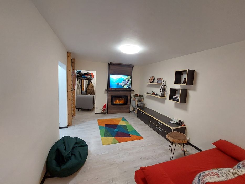Vând apartament 2 camere