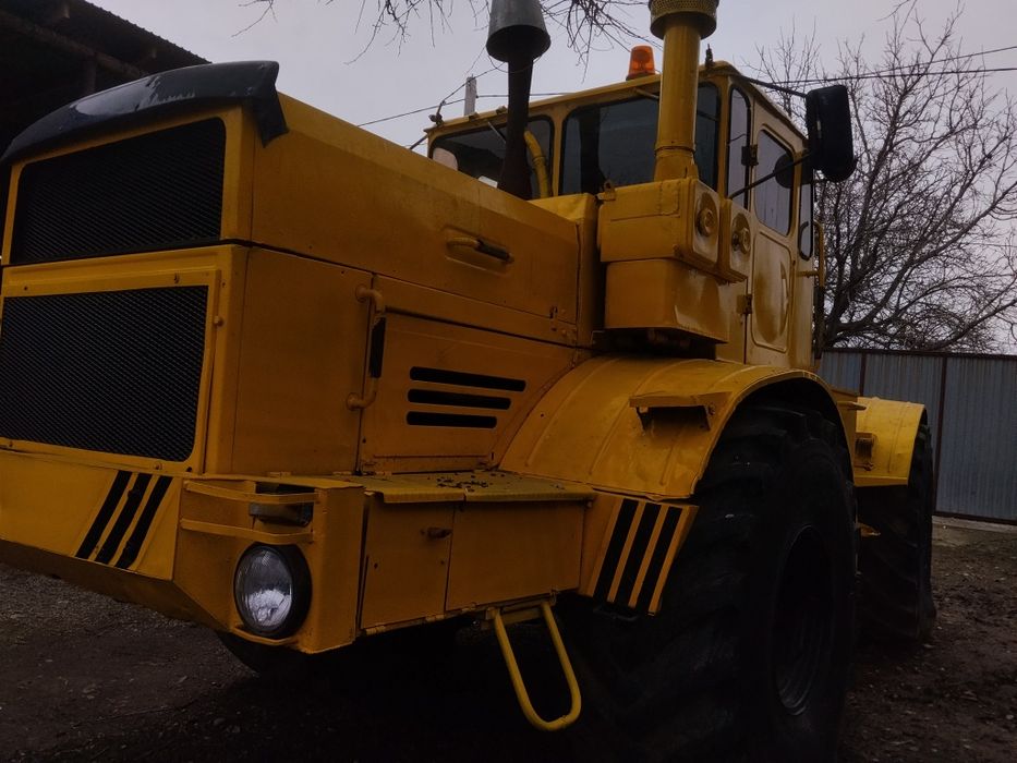 Трактор Кировец .к700.