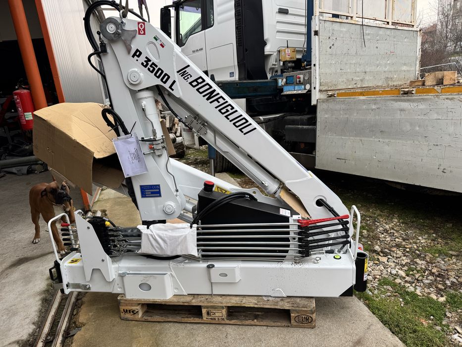Кран за камионче bonfiglioli p3500 l3