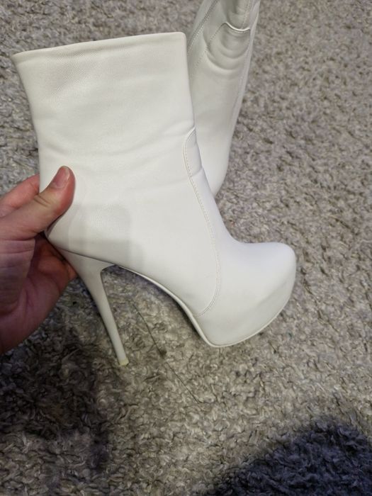 Продаются сапожки