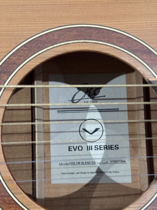Chitara Electro-Acustica Eko EVO III 018 CW Blend EQ