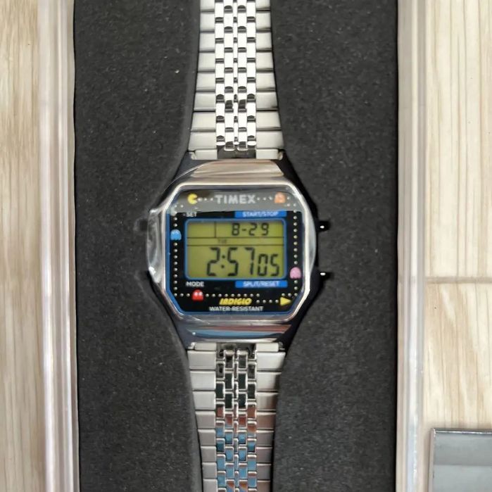 Timex T80 PAC-MAN TW2U31900.