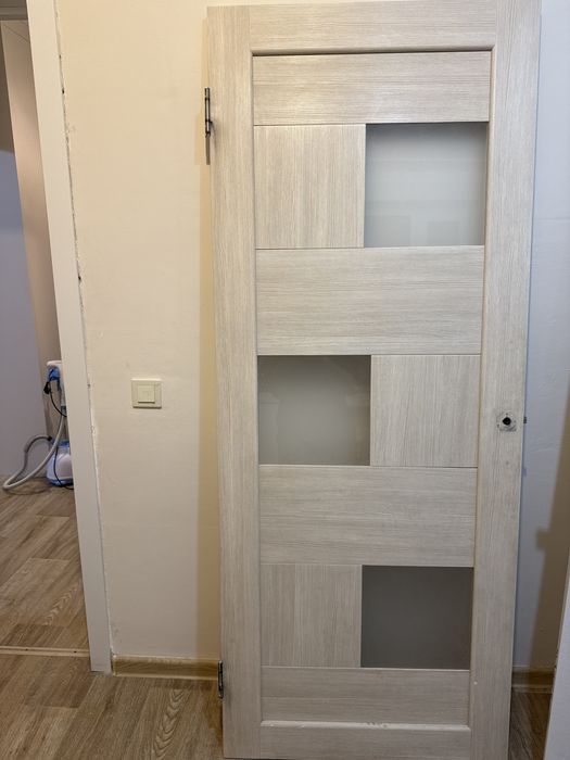Бесплатно срочно отдам Дверь межкомнатная
