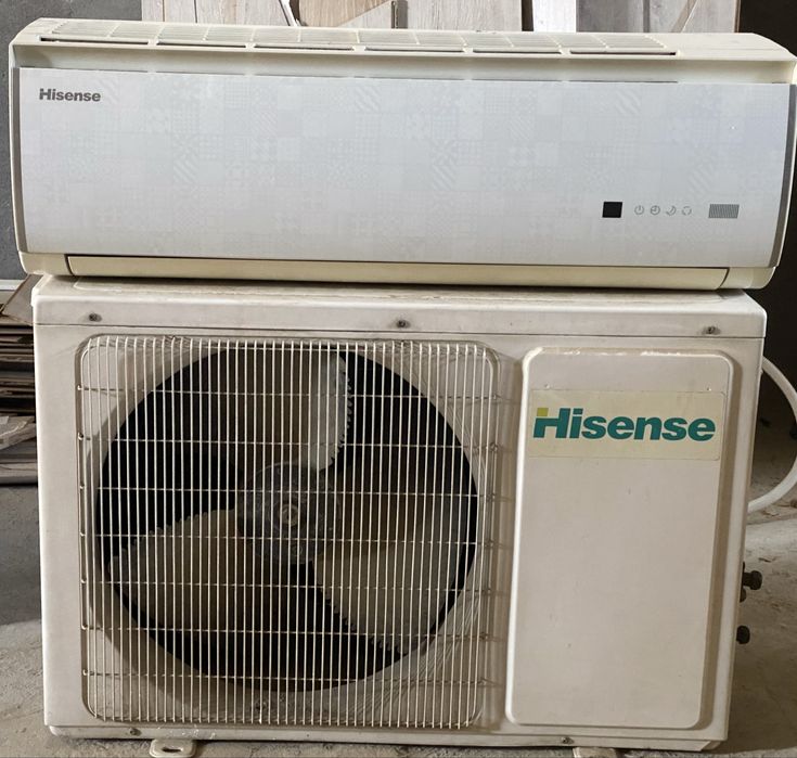 Модель Hisense AS-09HR4FVNVL1 (внутренний блок)
