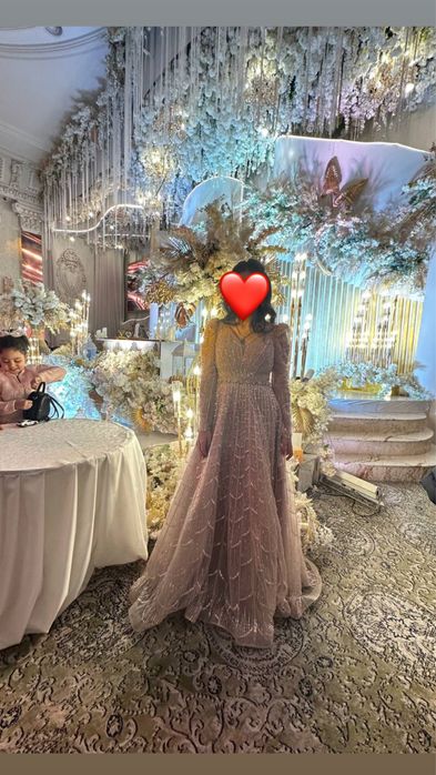 Продаётся вечернее платье