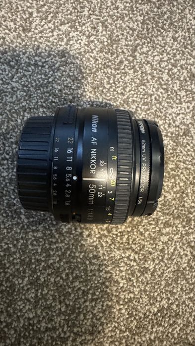 Nikon D7100 (10.000 sh)+ obiective + blitz + accesorii – stare f bună