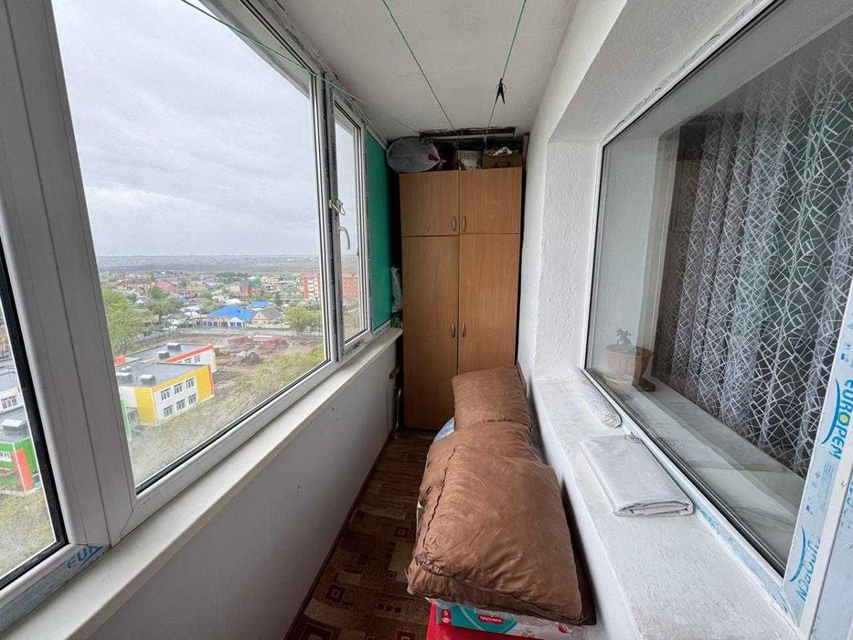 продам 4х комнатную квартиру