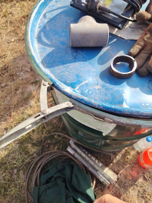 200 литровые железные бочки