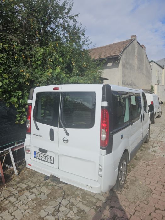 Nissan Primastar 9 locuri