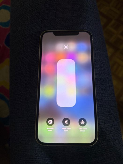 Телефон Айфон 12