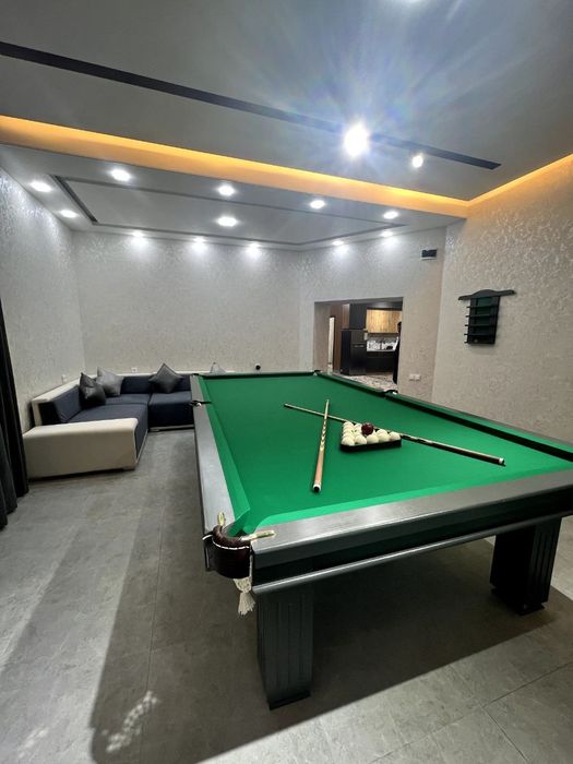 Дача 22 бочкани олдида.