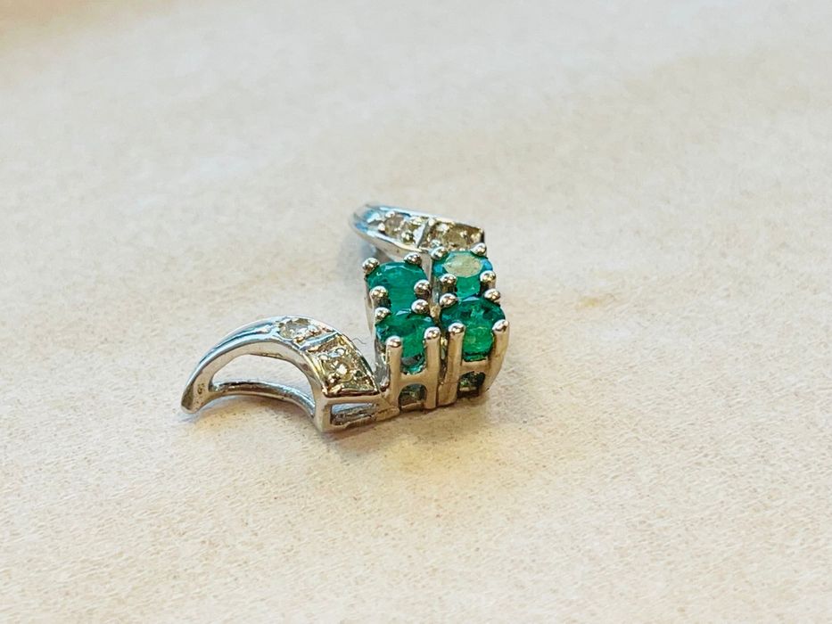 Pandantiv aur 18 karate cu diamante naturale si smaralde naturale