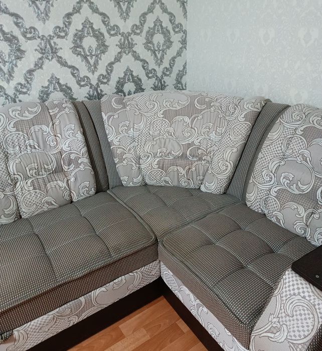 Продается диван с креслом