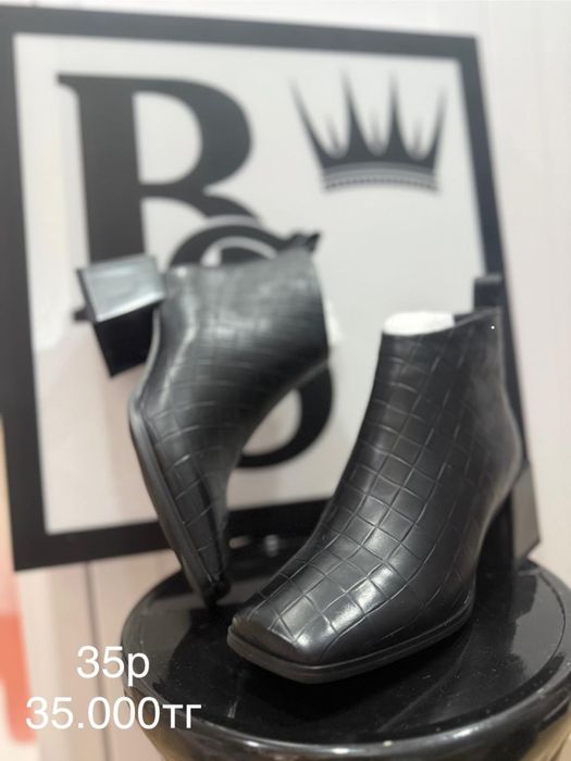 Продам обувь, кроссовки, ботинки, туфли