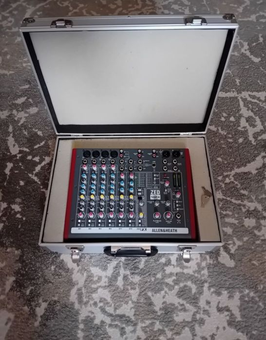 Mixer Allen & Hearh