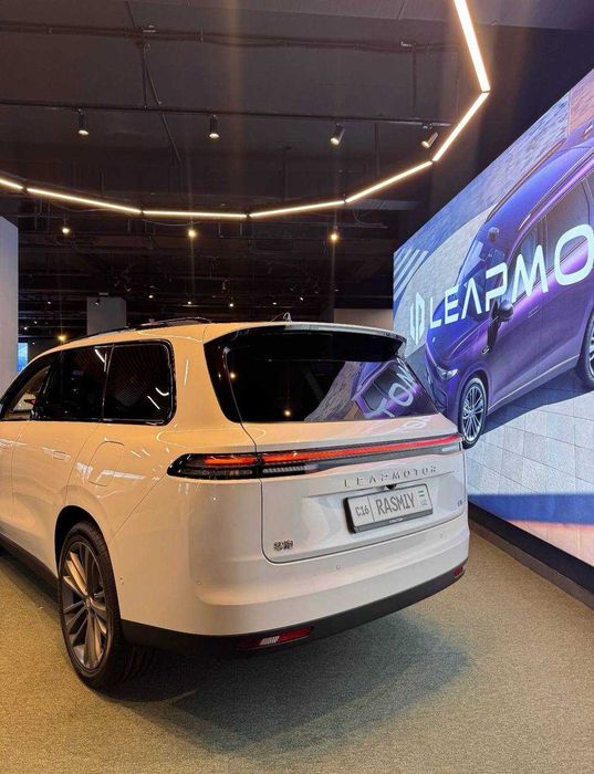 Leapmotor C16 -5% skidkada bo'lib to'lash