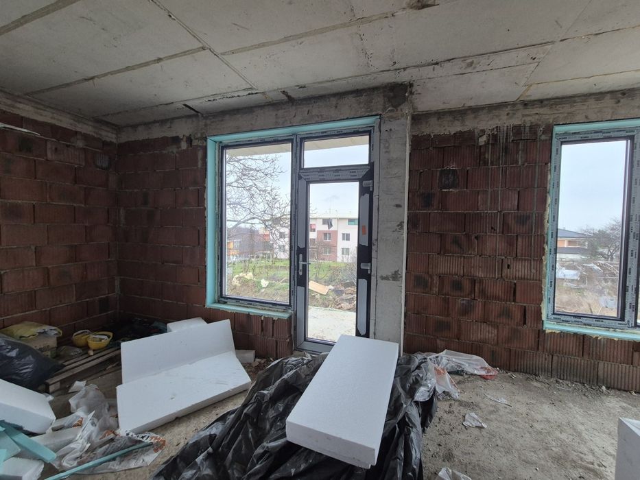 Модерна двуетажна къща в м-т Траката, гр. Варна