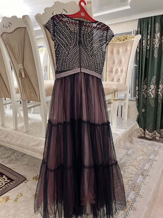 Вечерние платья (размер 46)