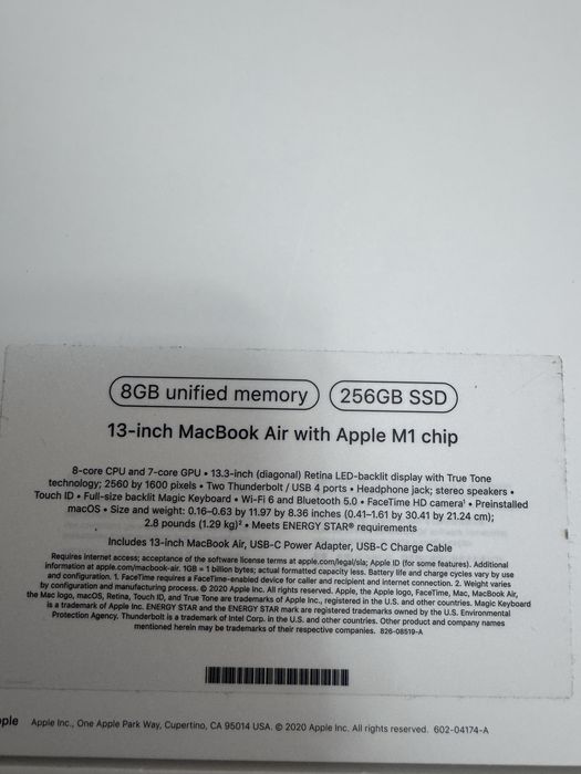 Продам MacBook Air почти новый