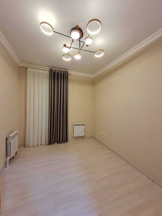 м.Айбек Новый ремонт. 3х ком