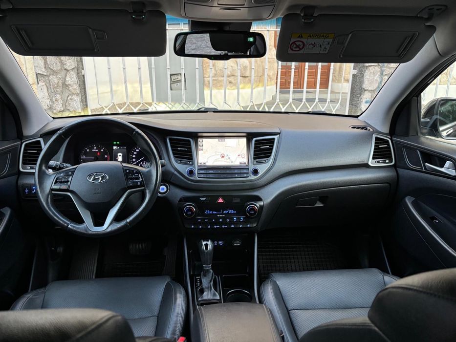 Hyundai Tucson 2.0 Diesel 184 CP 4x4 Euro 6 , Automat, Xenon, Navi, etc