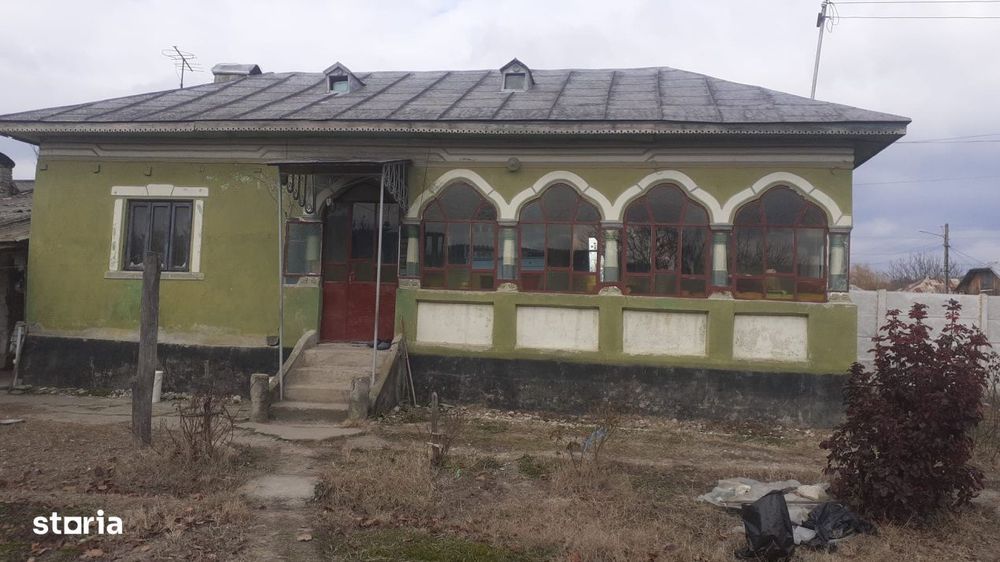 Casa cu 3 camere, mobilata, in comuna Saliste | Teren generos | Anexe