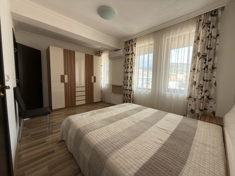 Свети Влас,  4 стаен  нов апартамент