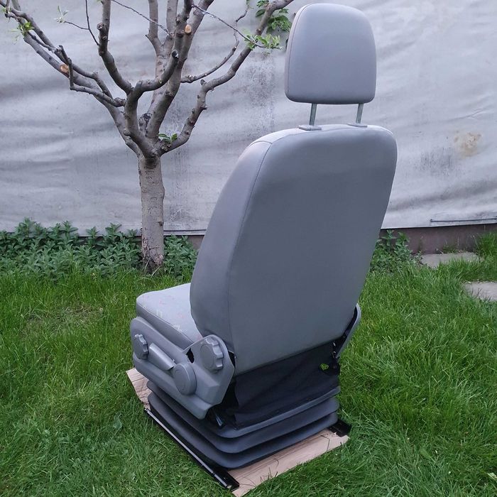 Scaun CONFORT pe PERNA de AER Mercedes SPRINTER Vw Crafter Sofer ca NOU