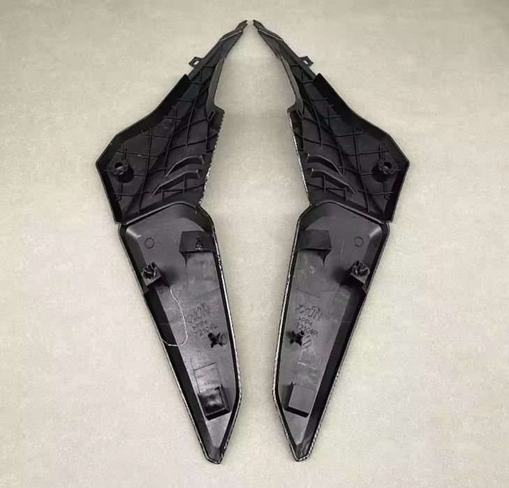 Страничи панели защитен капак на рамката (цвят : карбон) за Honda