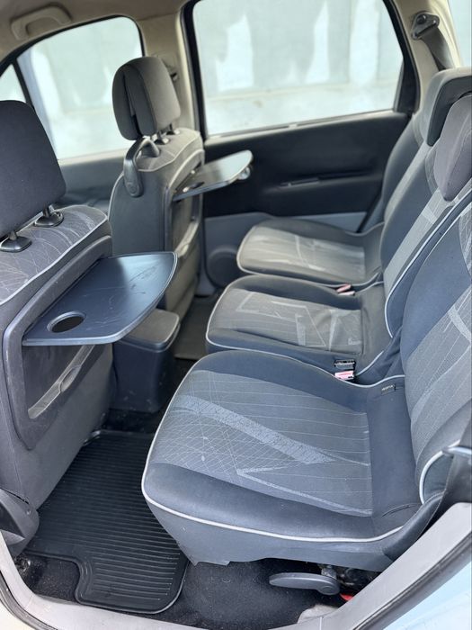 Renault Grand scenic 7 locuri 1.9dCi