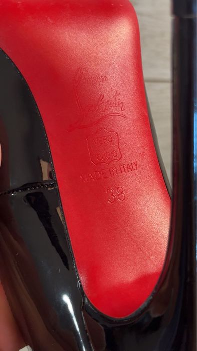Pantofi cu toc Christian Louboutin