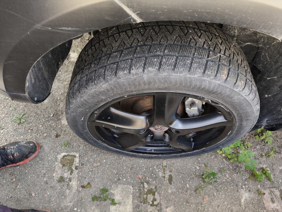 Джанти Порше Кайен с нови гуми