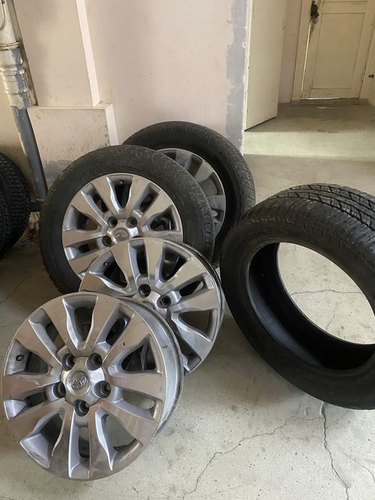 Продам диски на тойоту секвою оригрнал