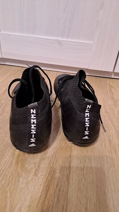 Футболни обувки Adidas Nemeziz номер 38