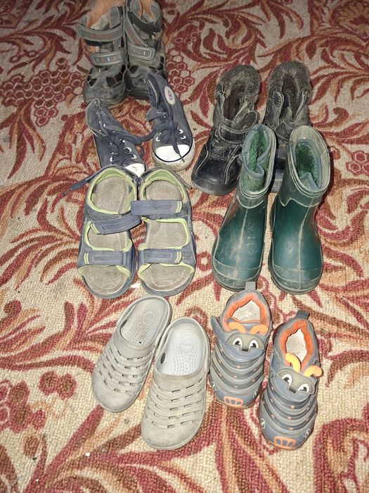 Детские вещи и обувь, даром