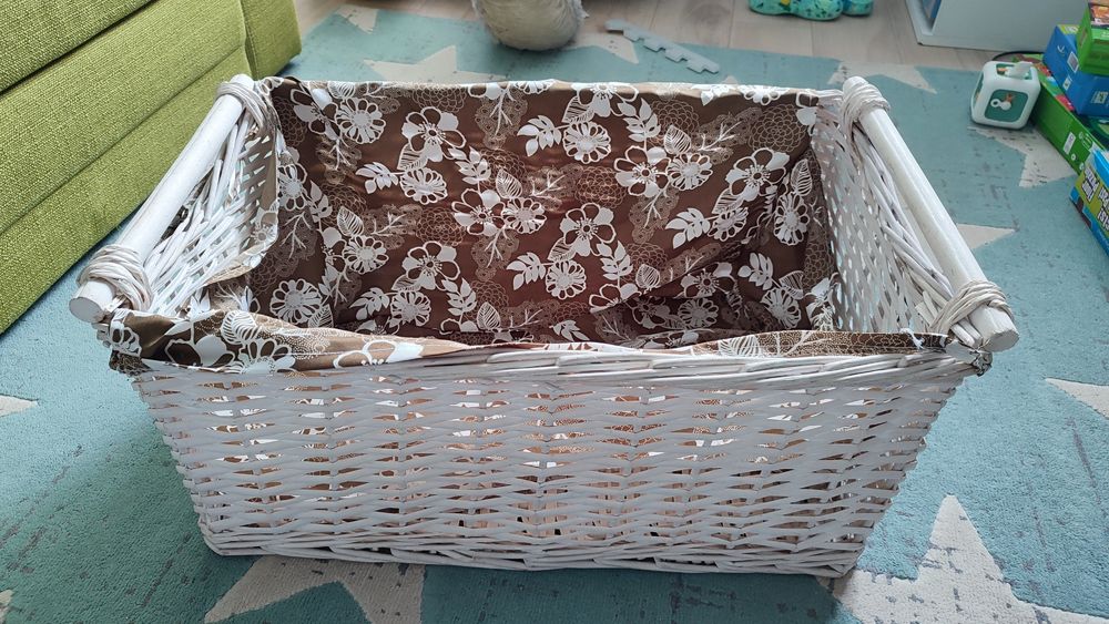Голяма плетена дървена кошница - ратан