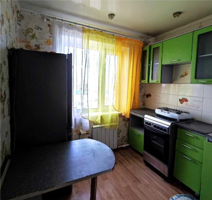 Продаю 2 комн. квартиру с ремонтом и мебелью по ул. Сейфуллина.