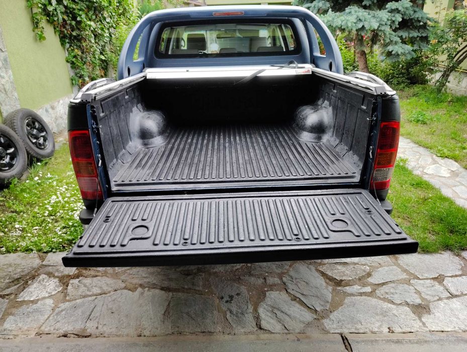 DE VANZARE TOYOTA HILUX 2.5D, 4X4, CABINA DUBLA