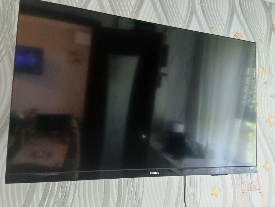 Продам Smart телевизор Philips 32