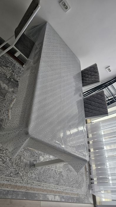 Продам стол, и стулья